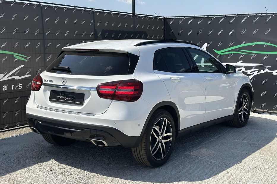 Продам Mercedes-Benz GLA-Class 180 2019 года в Киеве