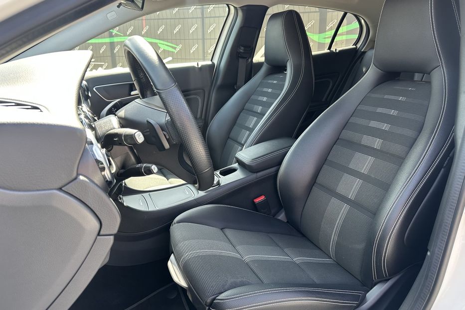 Продам Mercedes-Benz GLA-Class 180 2019 года в Киеве
