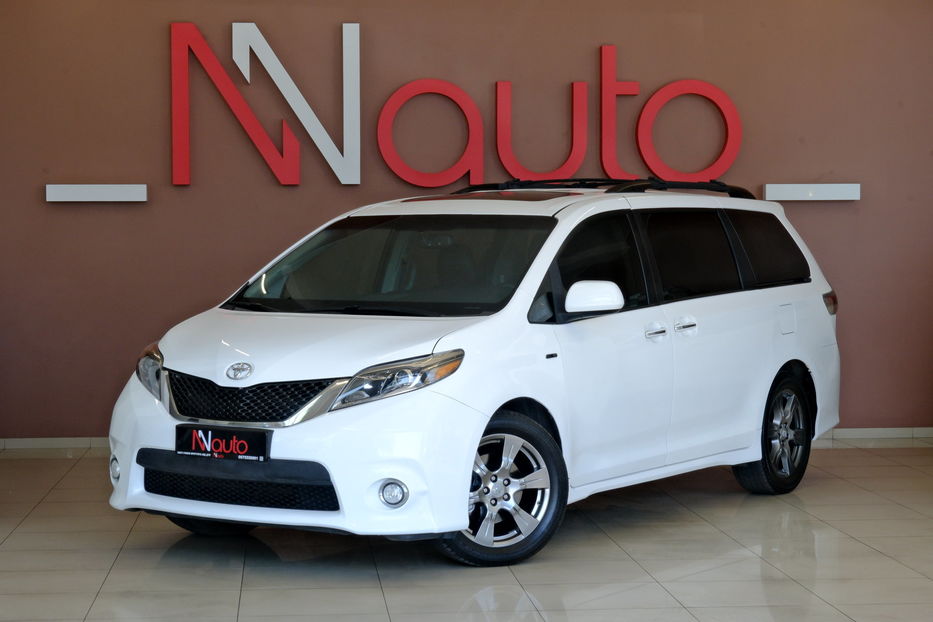 Продам Toyota Sienna 2017 года в Одессе