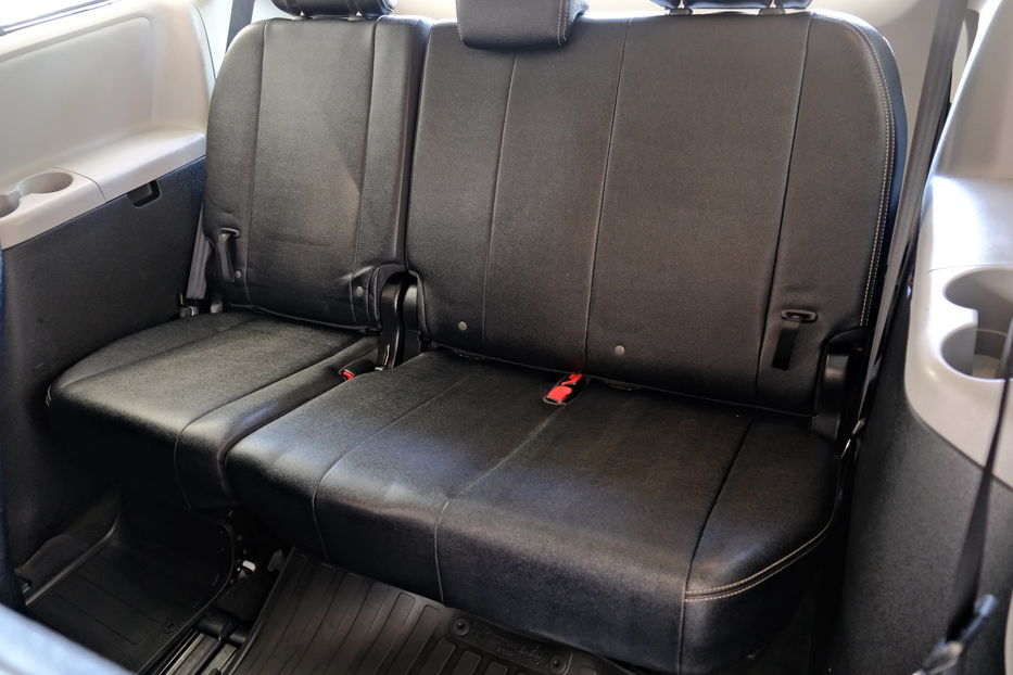 Продам Toyota Sienna 2017 года в Одессе
