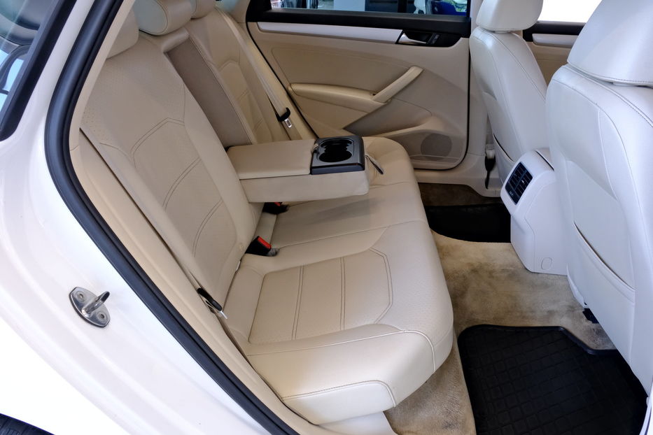 Продам Volkswagen Passat B7 NMS 2014 года в Одессе