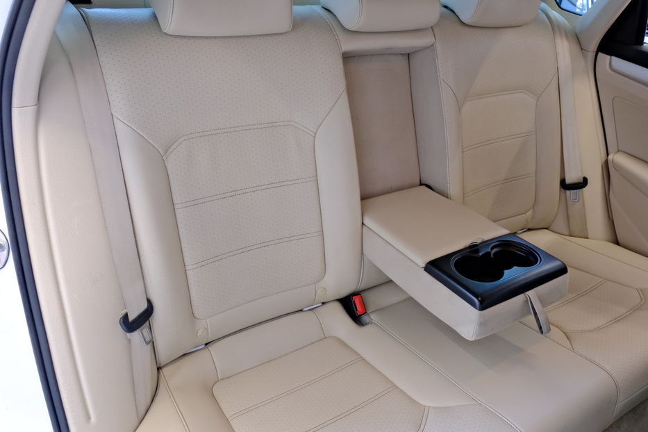 Продам Volkswagen Passat B7 NMS 2014 года в Одессе