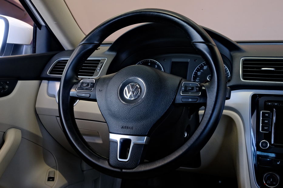 Продам Volkswagen Passat B7 NMS 2014 года в Одессе