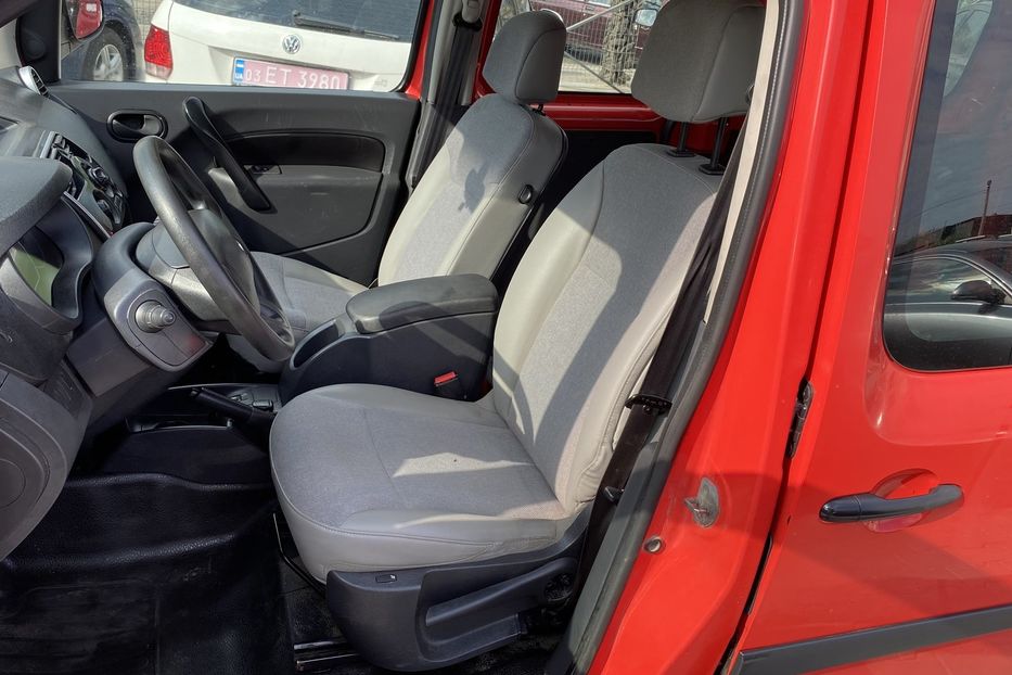 Продам Renault Kangoo пасс. 2019 года в Луцке