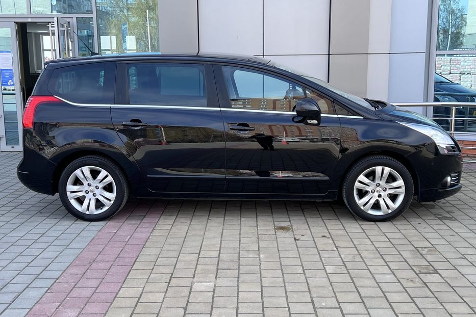 Продам Peugeot 5008 7mest PANORAMA R17 2010 года в Тернополе