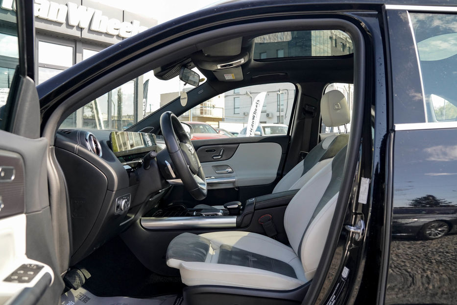 Продам Mercedes-Benz 300 EQA 300 4Matic 2021 года в Черновцах