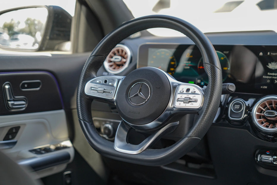 Продам Mercedes-Benz 300 EQA 300 4Matic 2021 года в Черновцах