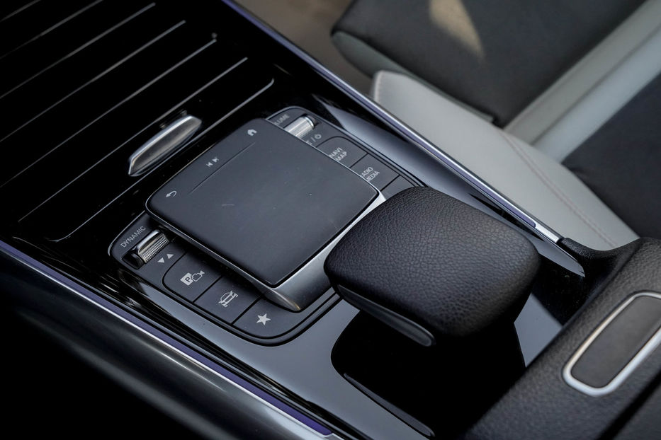 Продам Mercedes-Benz 300 EQA 300 4Matic 2021 года в Черновцах