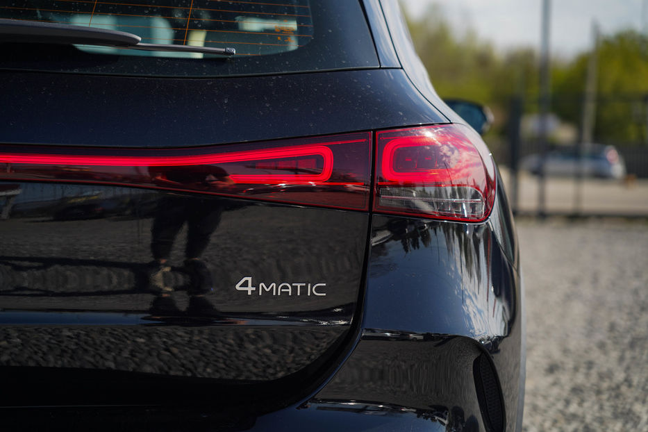 Продам Mercedes-Benz 300 EQA 300 4Matic 2021 года в Черновцах
