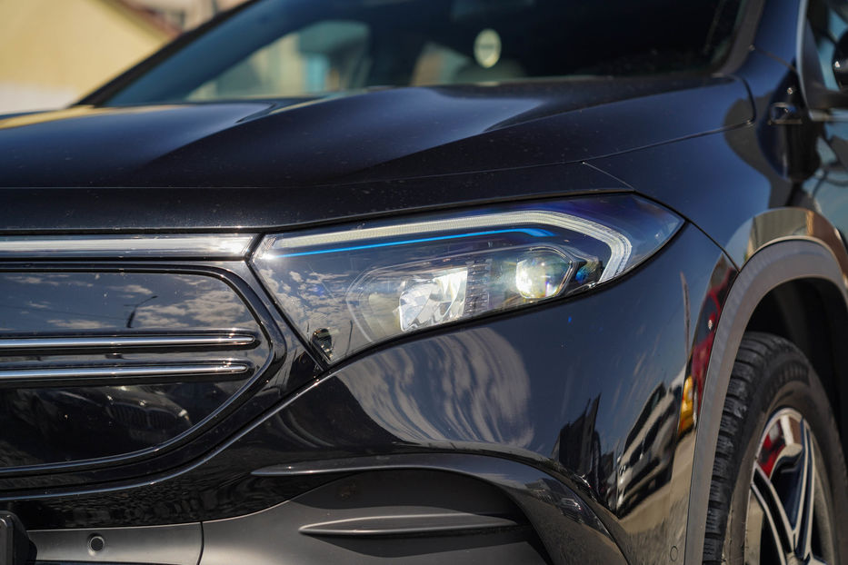 Продам Mercedes-Benz 300 EQA 300 4Matic 2021 года в Черновцах