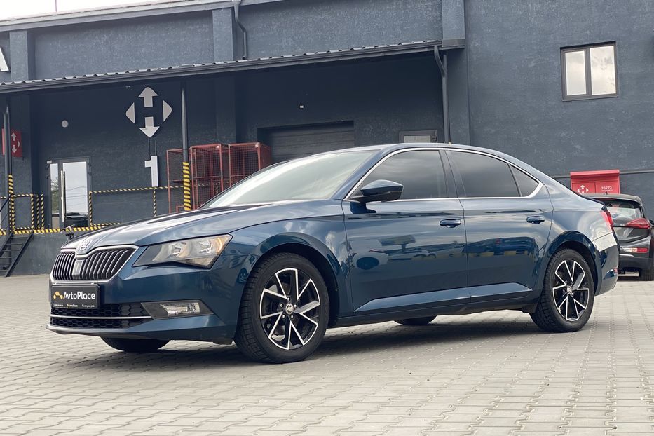 Продам Skoda Superb 2018 года в Луцке
