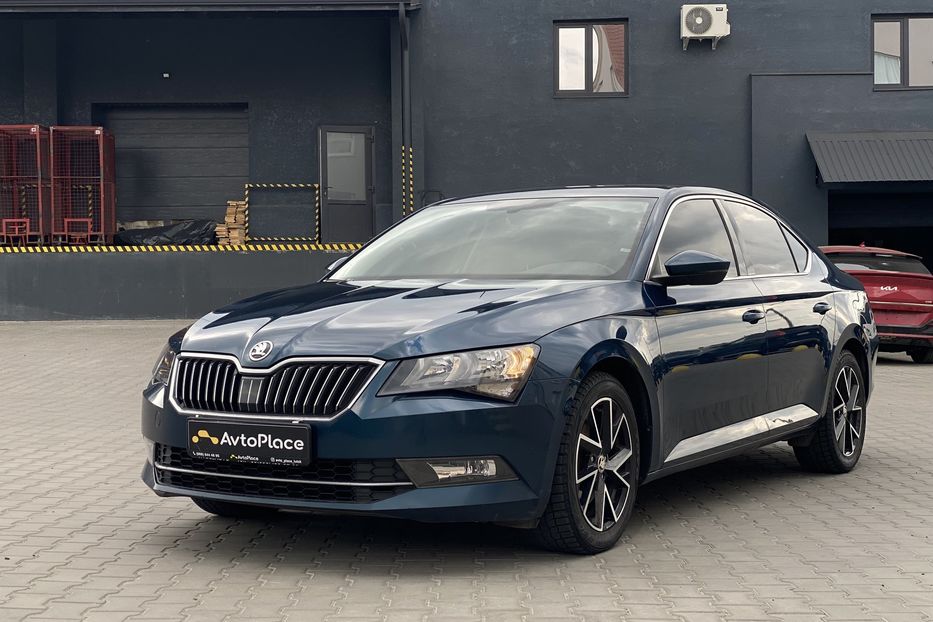 Продам Skoda Superb 2018 года в Луцке