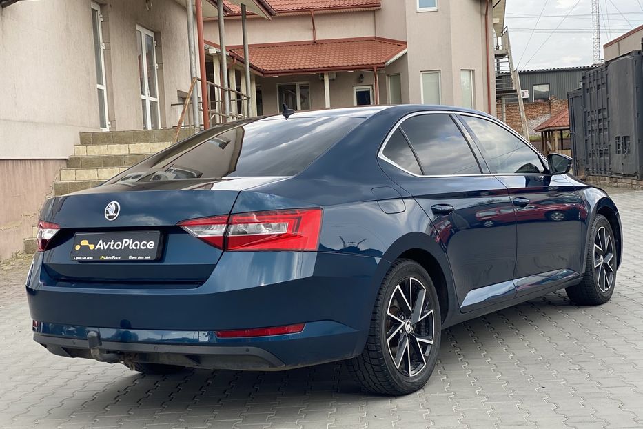 Продам Skoda Superb 2018 года в Луцке