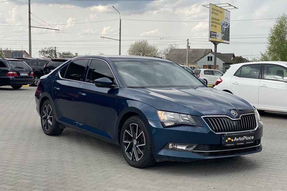 Продам Skoda Superb 2018 года в Луцке