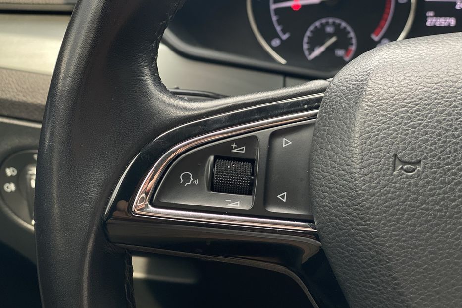 Продам Skoda Superb 2018 года в Луцке