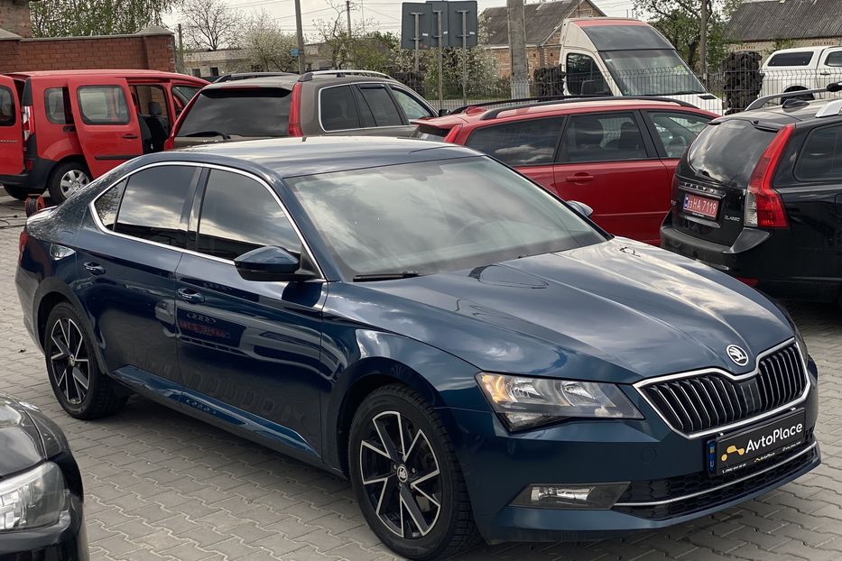Продам Skoda Superb 2018 года в Луцке