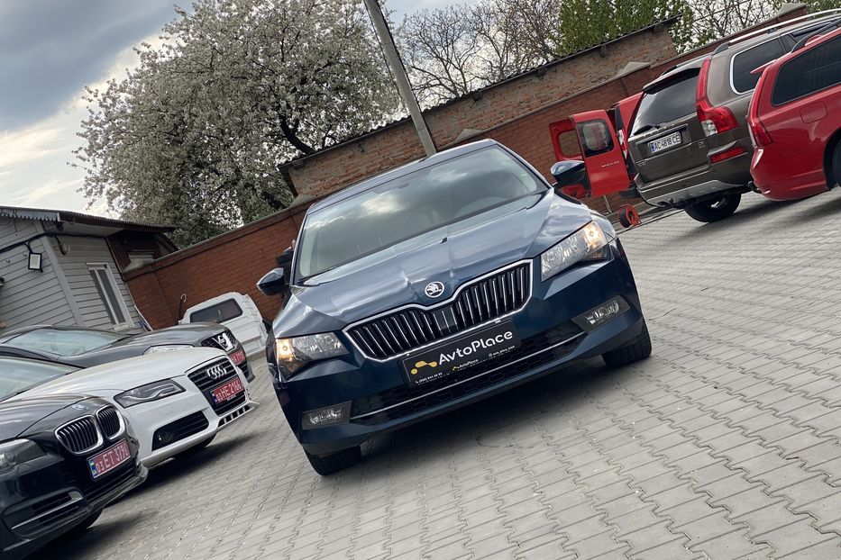 Продам Skoda Superb 2018 года в Луцке