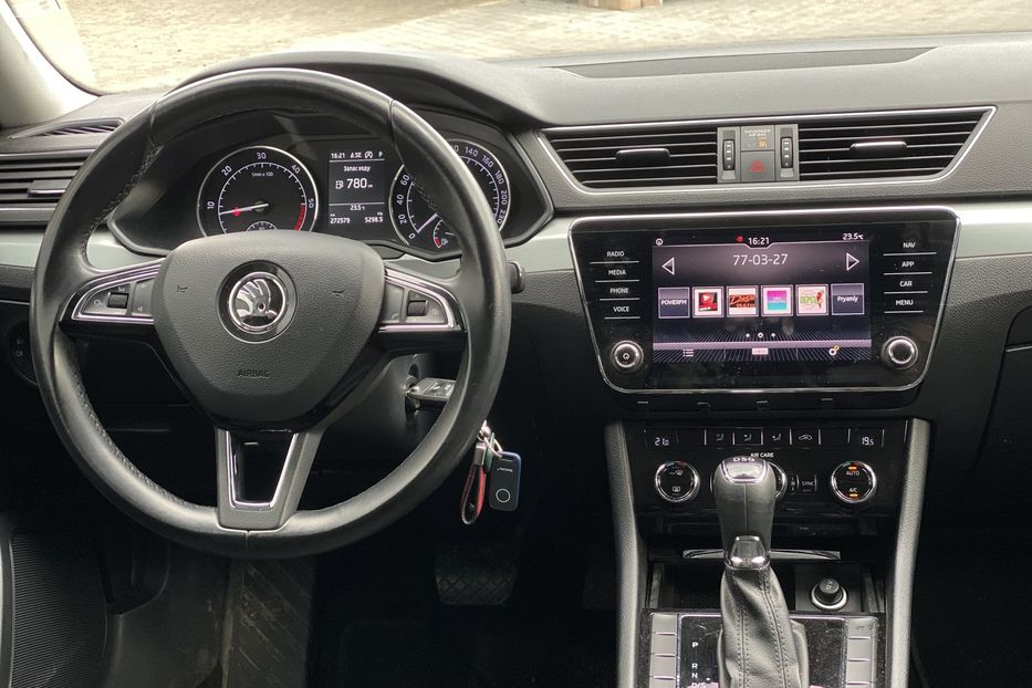 Продам Skoda Superb 2018 года в Луцке