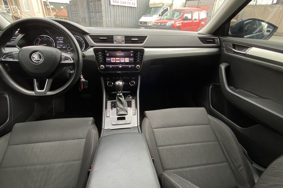 Продам Skoda Superb 2018 года в Луцке