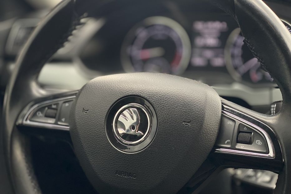 Продам Skoda Superb 2018 года в Луцке