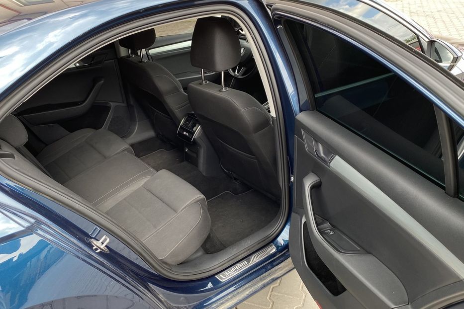 Продам Skoda Superb 2018 года в Луцке