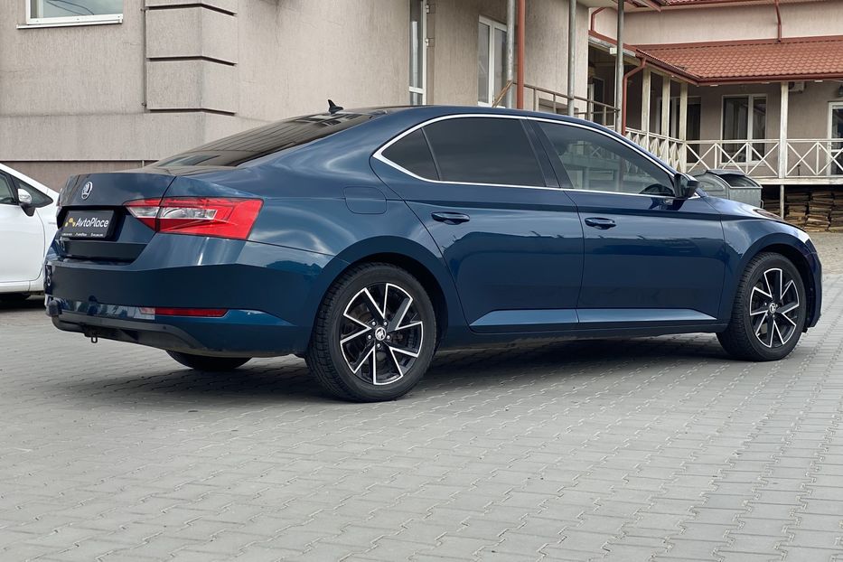 Продам Skoda Superb 2018 года в Луцке