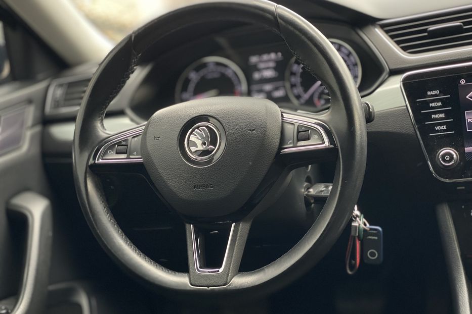 Продам Skoda Superb 2018 года в Луцке