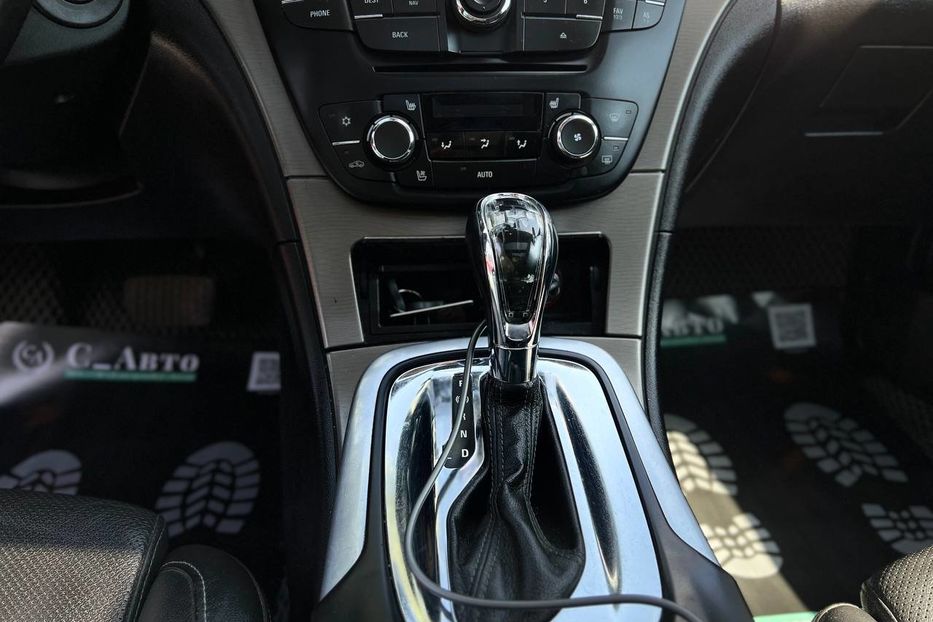Продам Opel Insignia 2010 года в Черновцах