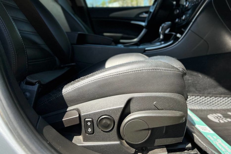 Продам Opel Insignia 2010 года в Черновцах