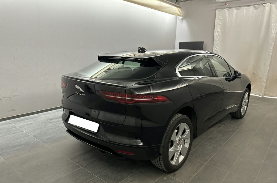 Продам Jaguar F-Pace 2020 года в Львове