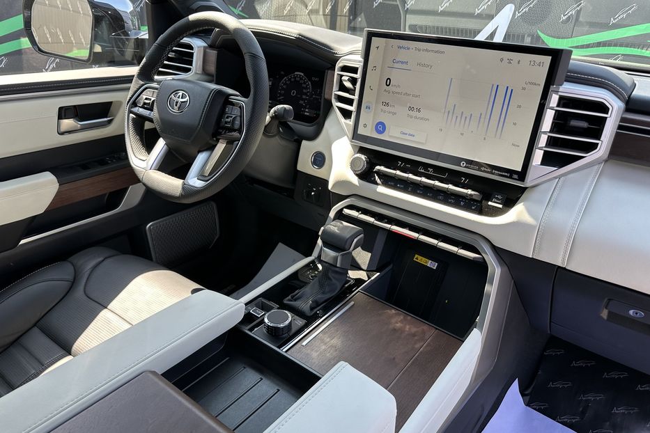 Продам Toyota Sequoia CAPSTONE  2023 года в Киеве