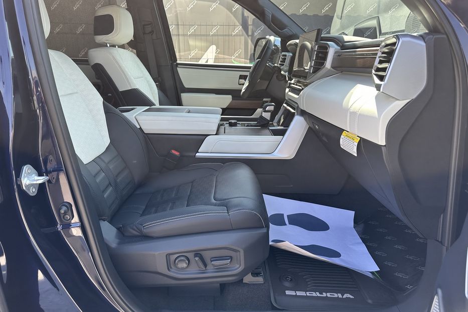 Продам Toyota Sequoia CAPSTONE  2023 года в Киеве