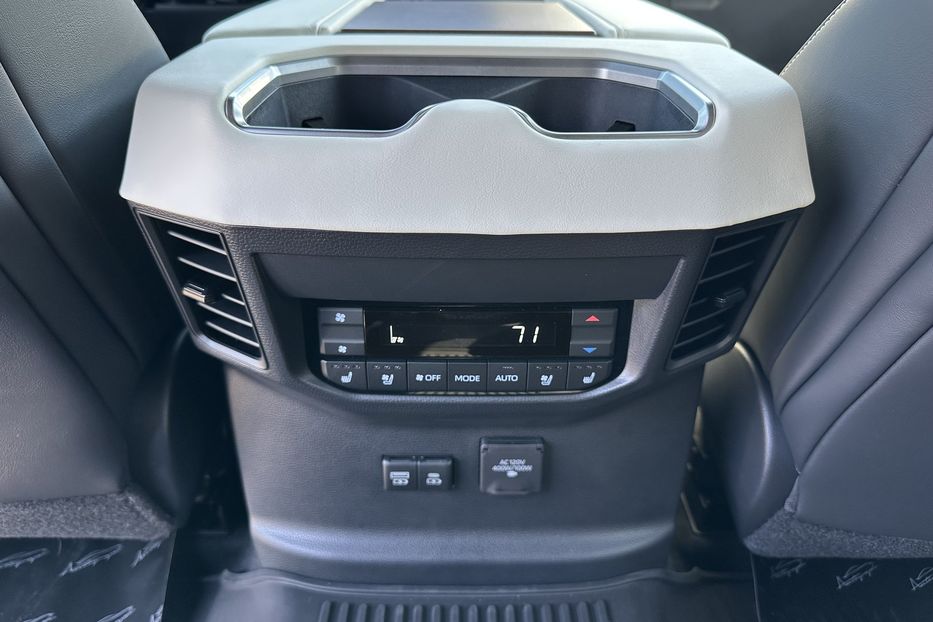Продам Toyota Sequoia CAPSTONE  2023 года в Киеве