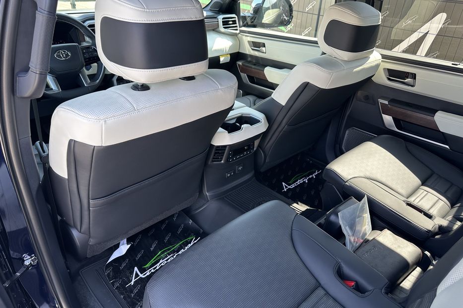 Продам Toyota Sequoia CAPSTONE  2023 года в Киеве