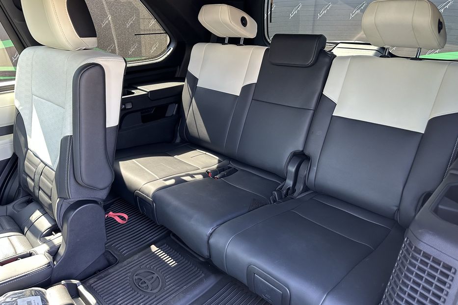 Продам Toyota Sequoia CAPSTONE  2023 года в Киеве