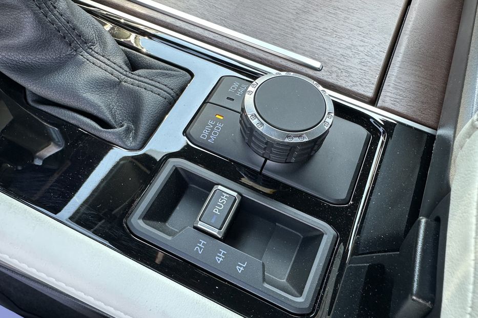 Продам Toyota Sequoia CAPSTONE  2023 года в Киеве