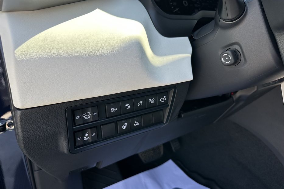 Продам Toyota Sequoia CAPSTONE  2023 года в Киеве