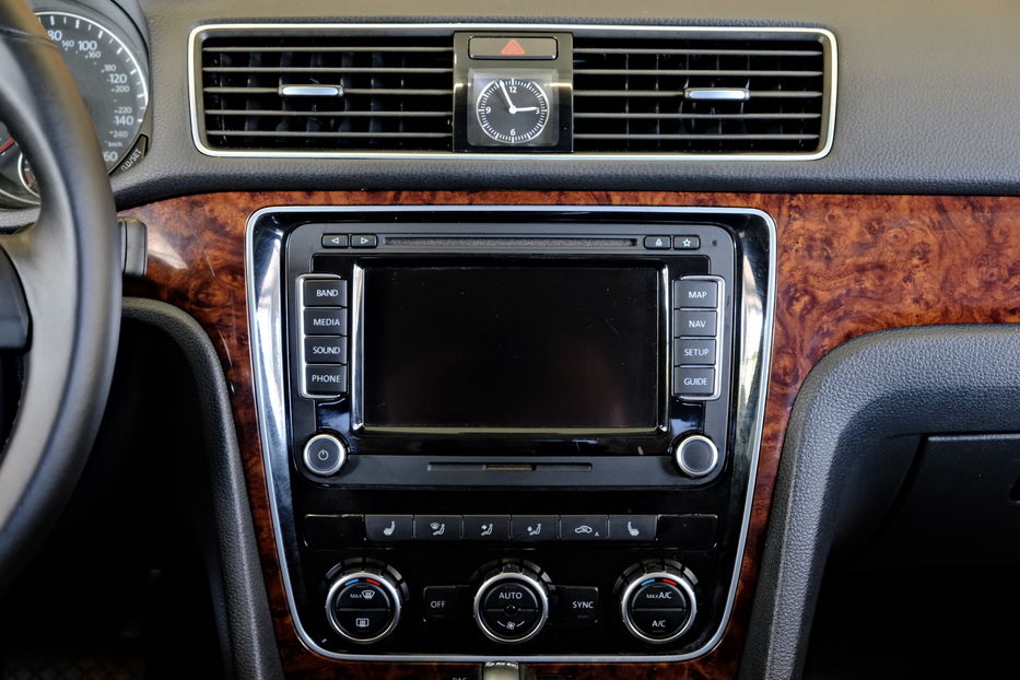 Продам Volkswagen Passat B7 NMS 2014 года в Одессе