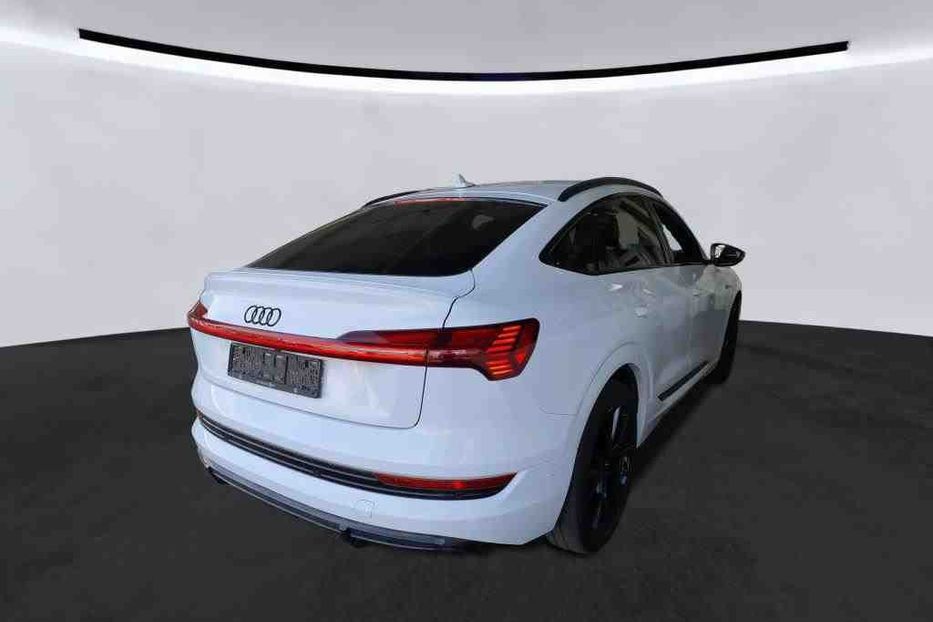 Продам Audi E-Tron  55 Sportback S Line Black  2022 года в Львове