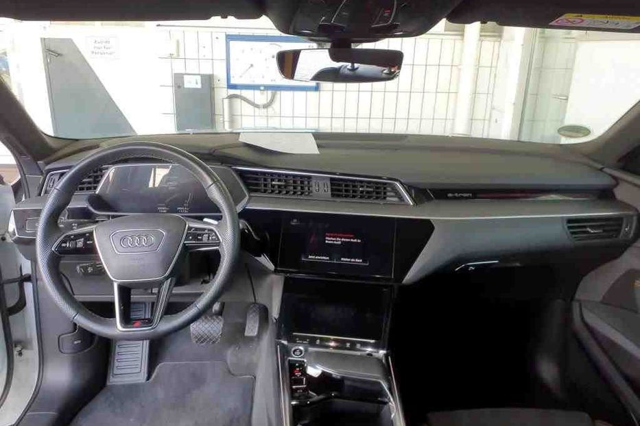 Продам Audi E-Tron  55 Sportback S Line Black  2022 года в Львове