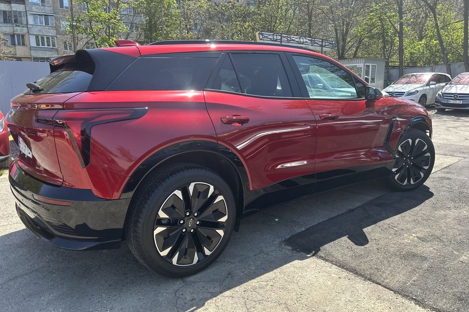 Продам Chevrolet Blazer EV RS 4WD 2024 года в Одессе