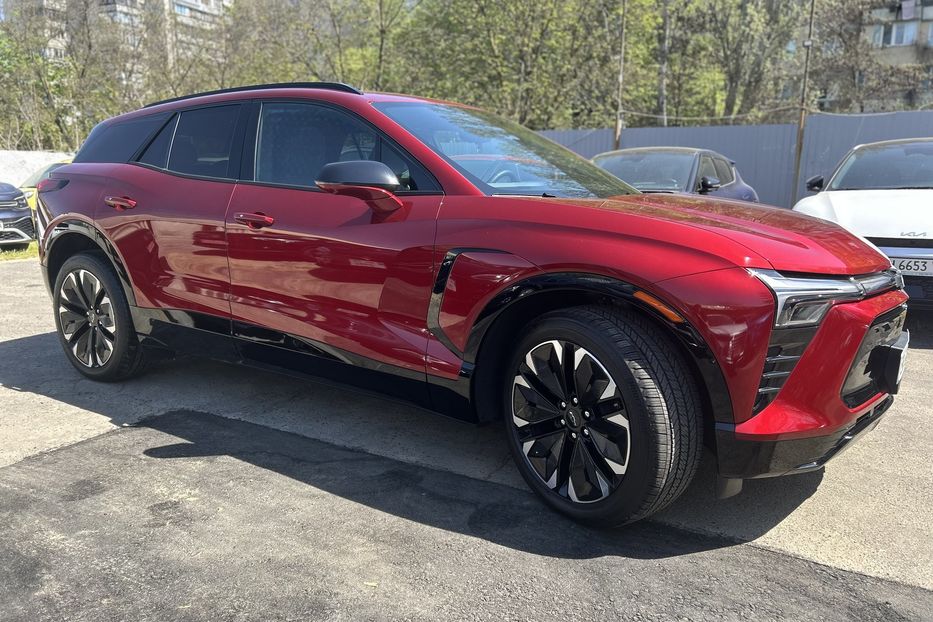 Продам Chevrolet Blazer EV RS 4WD 2024 года в Одессе
