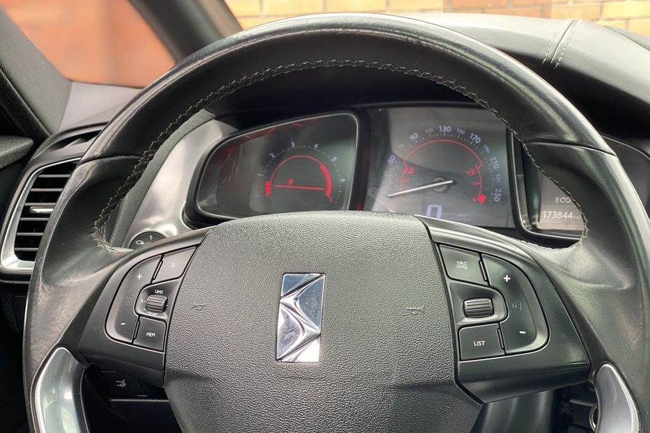 Продам Citroen DS5 2013 года в Луцке
