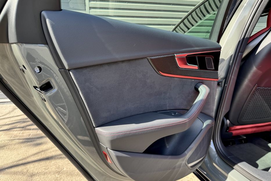 Продам Audi S4 Premium Plus 2023 года в Киеве