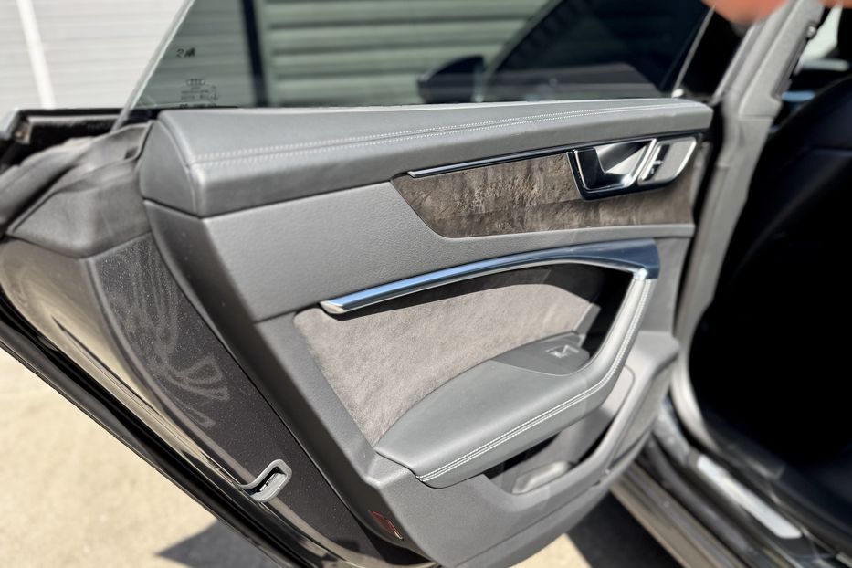 Продам Audi A7 55 TFSI S-Line Quattro  2019 года в Киеве