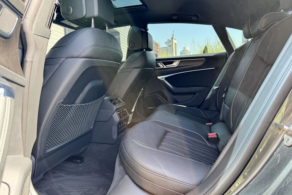 Продам Audi A7 55 TFSI S-Line Quattro  2019 года в Киеве