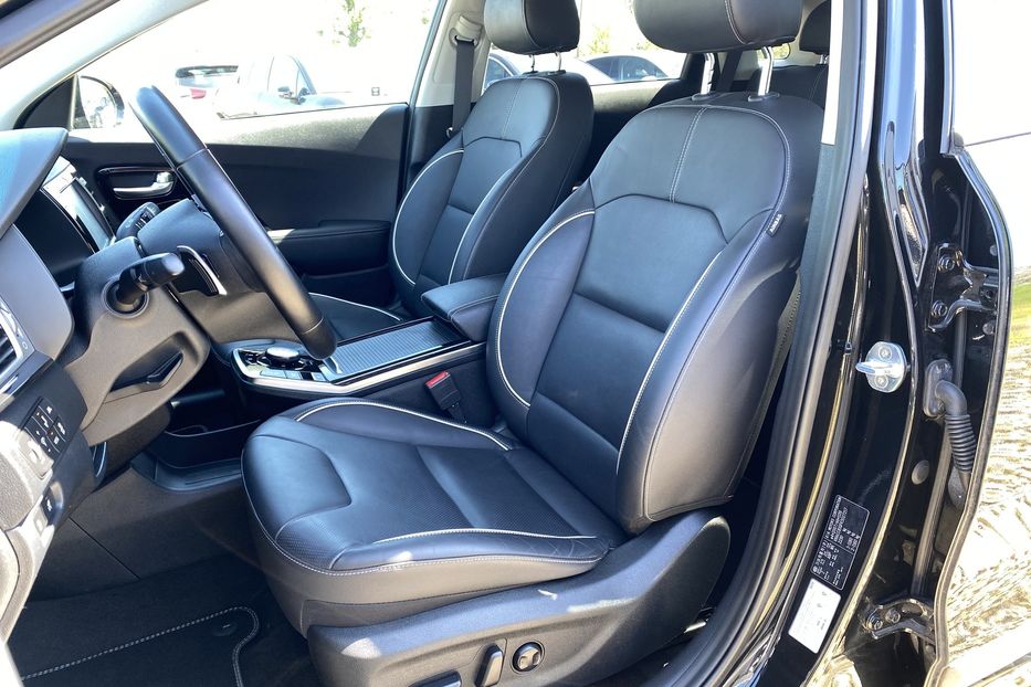 Продам Kia Niro 64kWhМакс.Prestige. РЕЗЕРВ. 2020 года в Львове