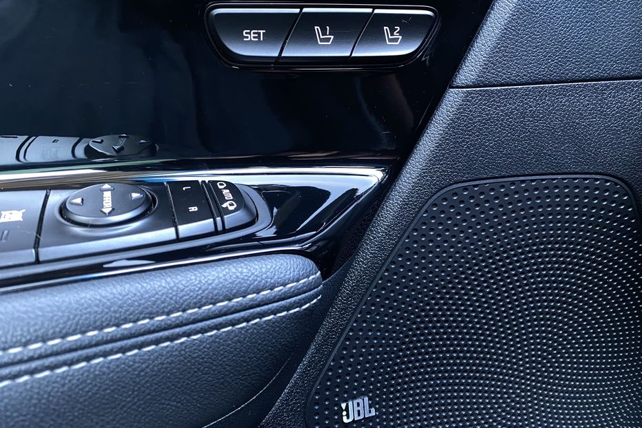 Продам Kia Niro 64kWhМакс.Prestige. РЕЗЕРВ. 2020 года в Львове