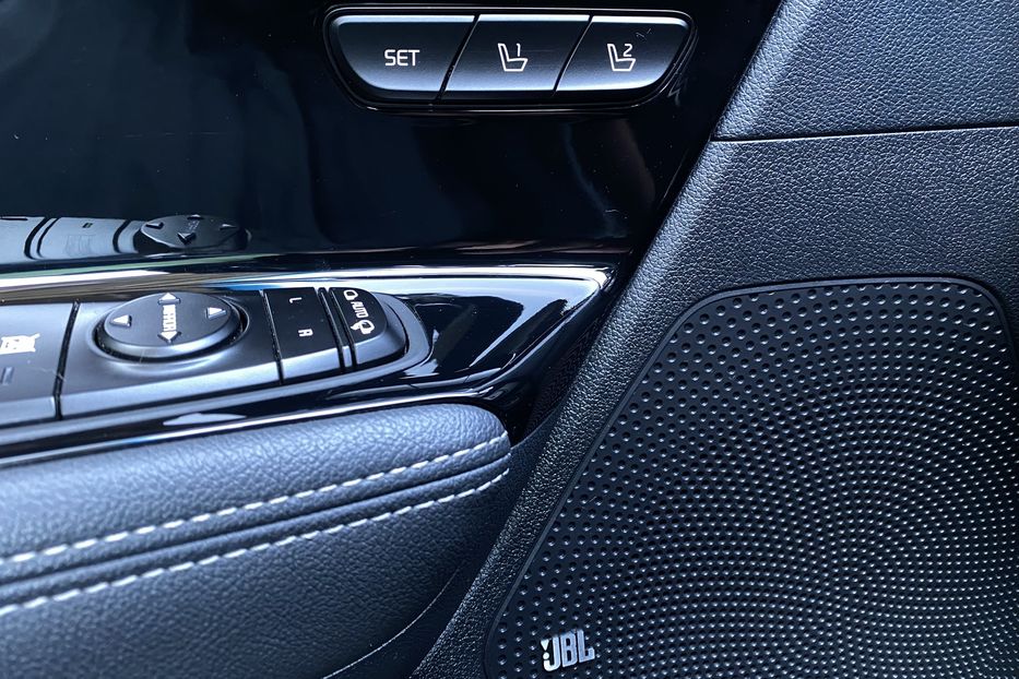 Продам Kia Niro 64kWhМакс.Prestige. РЕЗЕРВ. 2020 года в Львове