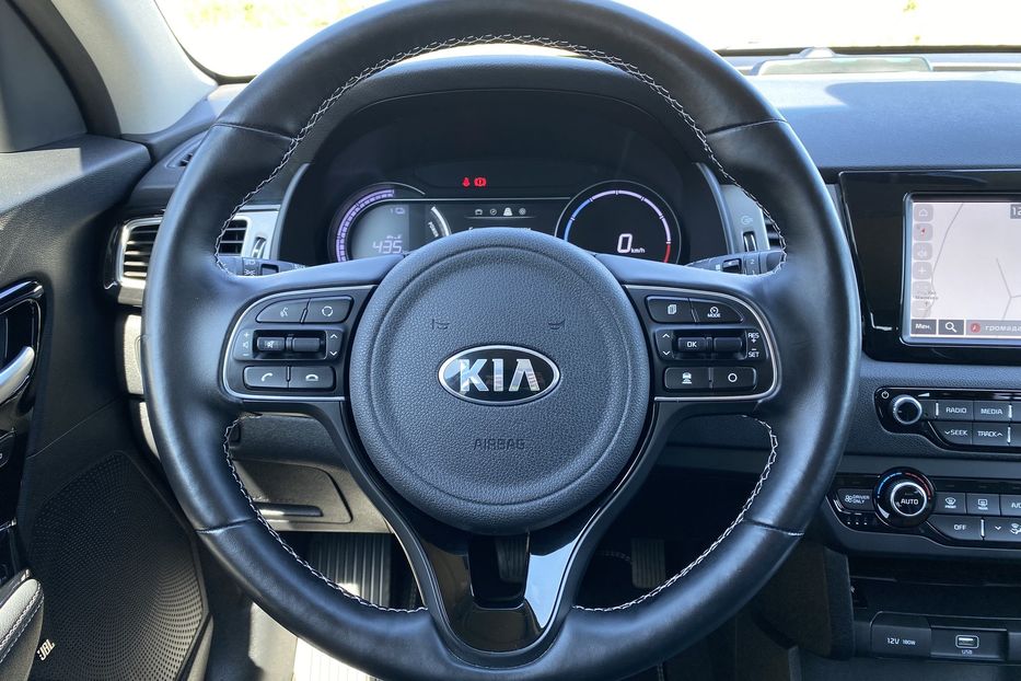 Продам Kia Niro 64kWhМакс.Prestige. РЕЗЕРВ. 2020 года в Львове